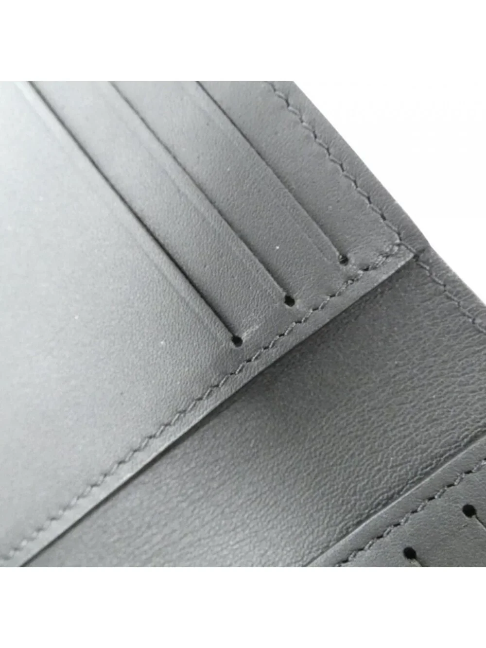 Louis Vuitton Taurillon Monogram Portefeuille Pilot Wallet